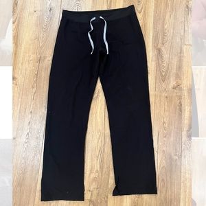 FIGS Black Livingston Scrub Pants